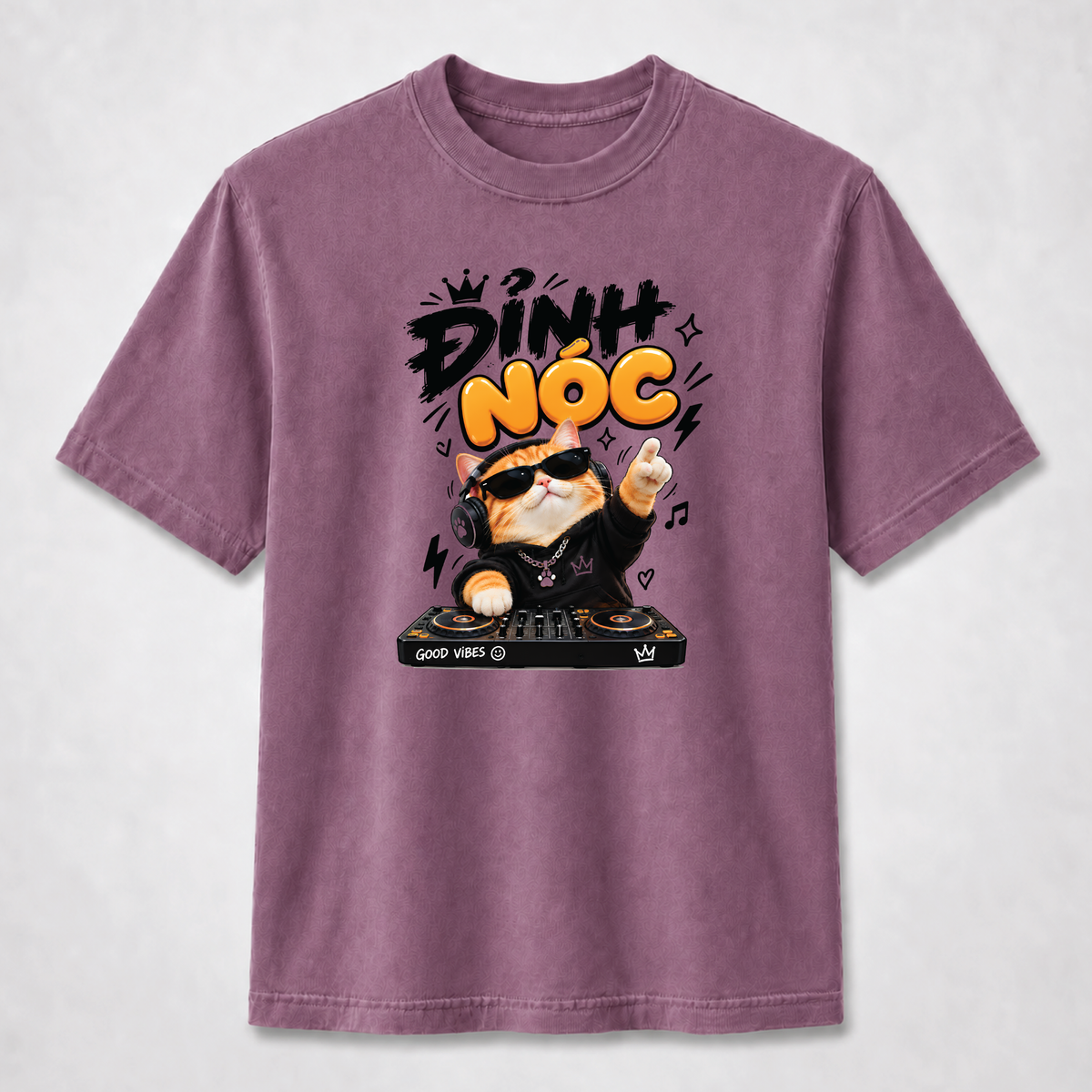 Đỉnh Nóc Retro DJ Cat Vietnamese Graphic Tee