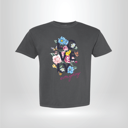 Romantic Floral “LOVE” Tee – Casual Gift for Her