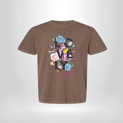 Romantic Floral “LOVE” Tee – Casual Gift for Her