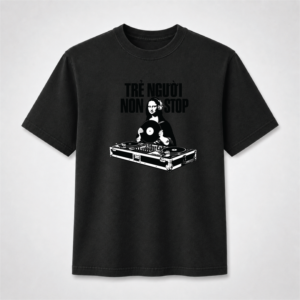 Trẻ Người Non Stop Mona Lisa DJ Graphic Tee